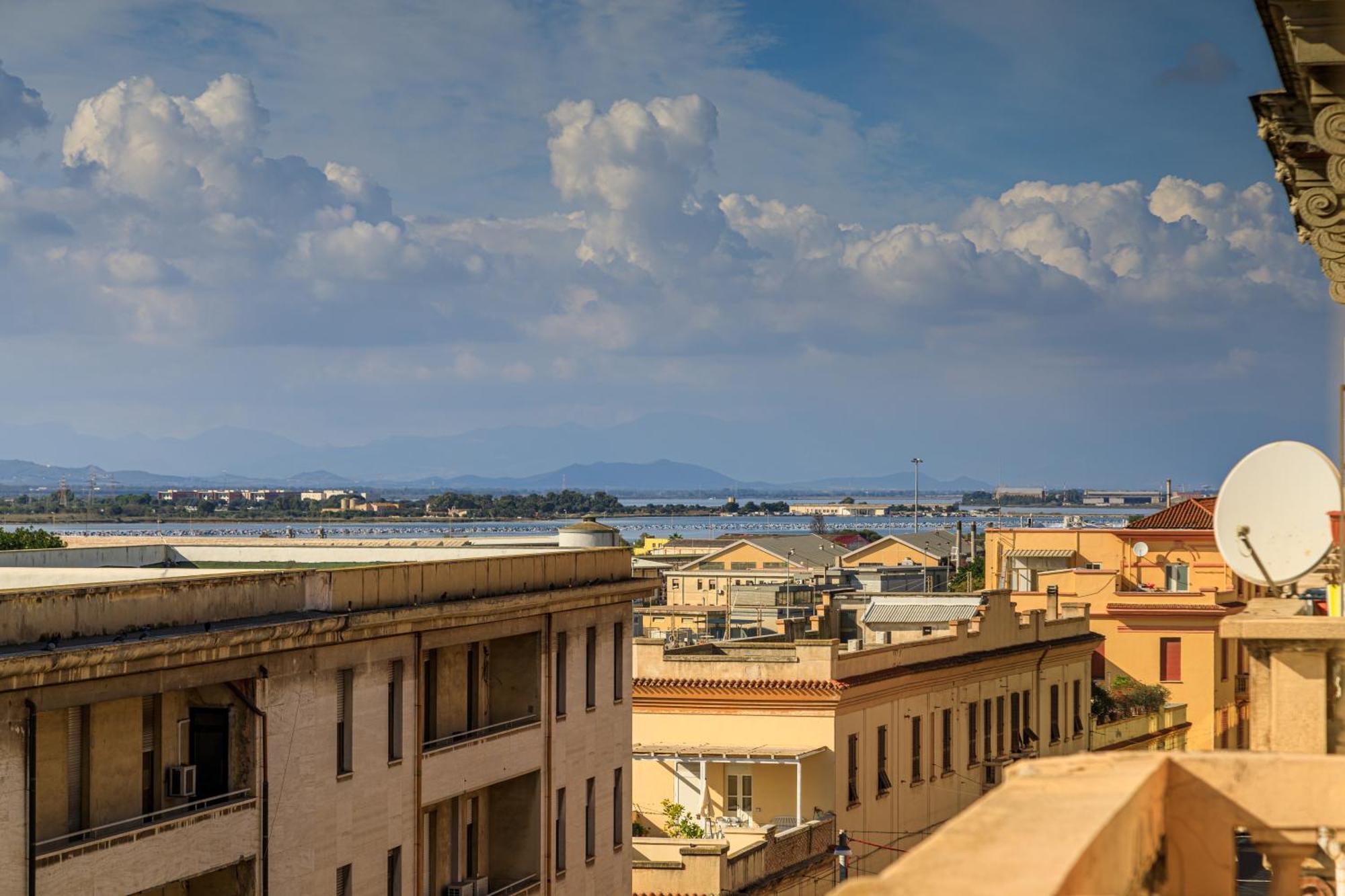 Onlyrooms V - Central & Train Station Κάλιαρι Εξωτερικό φωτογραφία