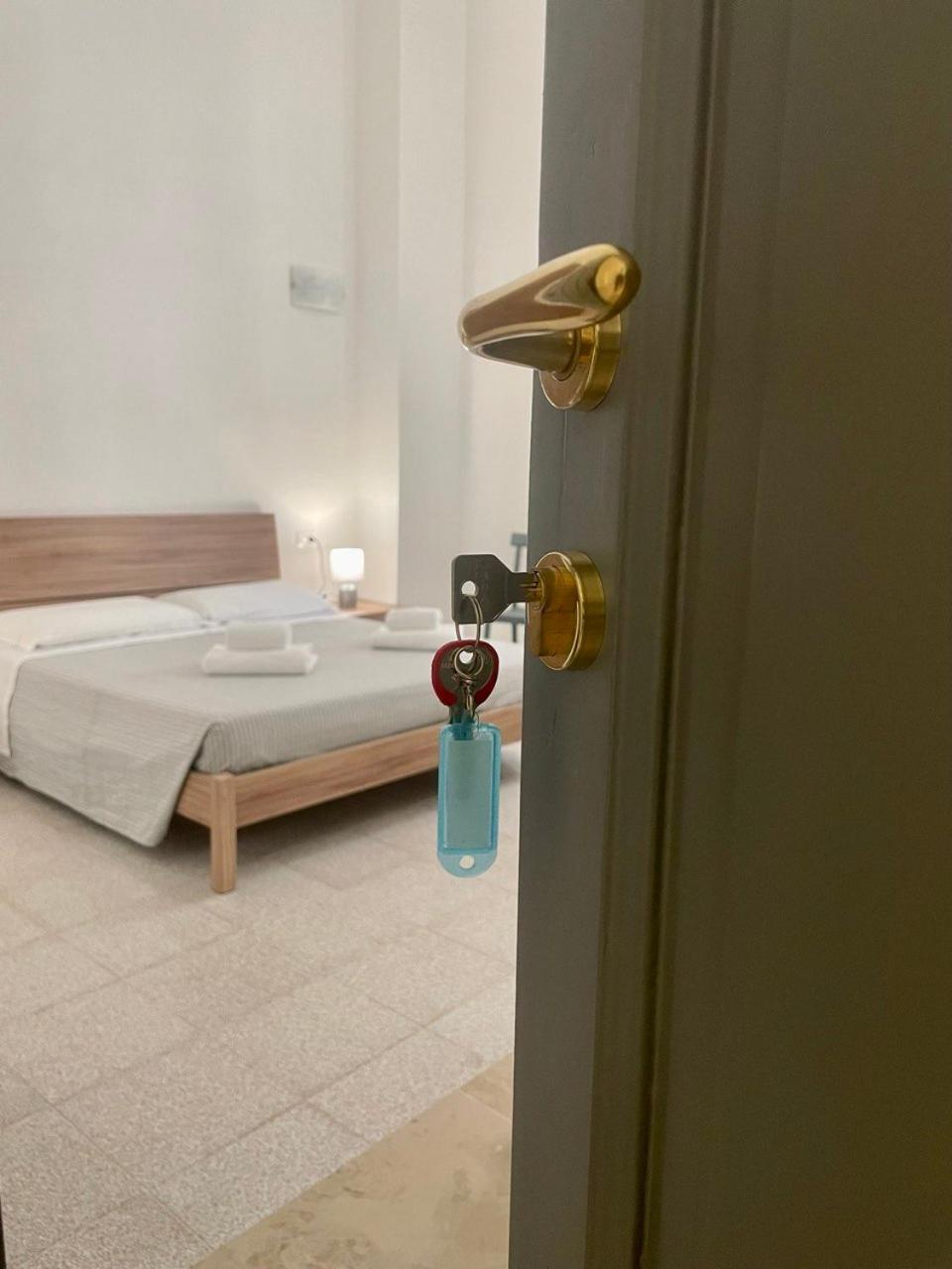 Onlyrooms V - Central & Train Station Κάλιαρι Εξωτερικό φωτογραφία