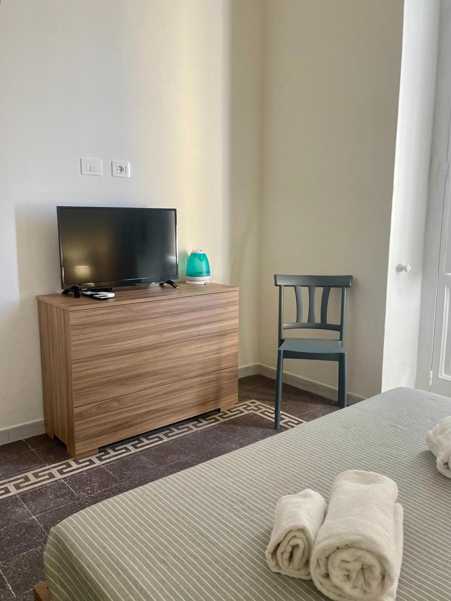 Onlyrooms V - Central & Train Station Κάλιαρι Εξωτερικό φωτογραφία