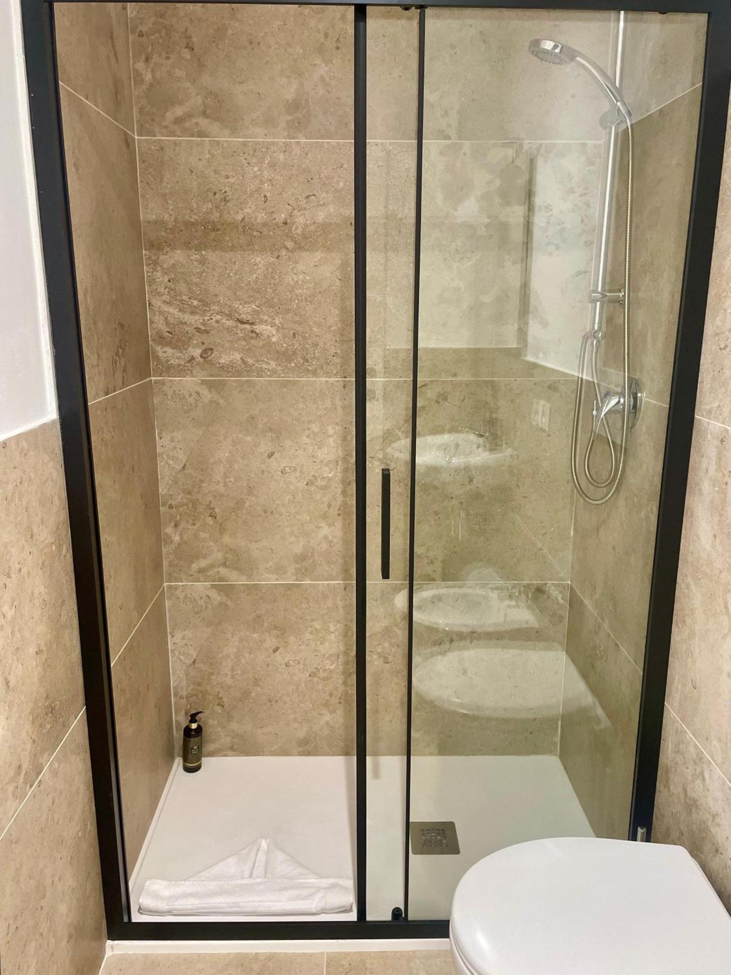 Onlyrooms V - Central & Train Station Κάλιαρι Δωμάτιο φωτογραφία